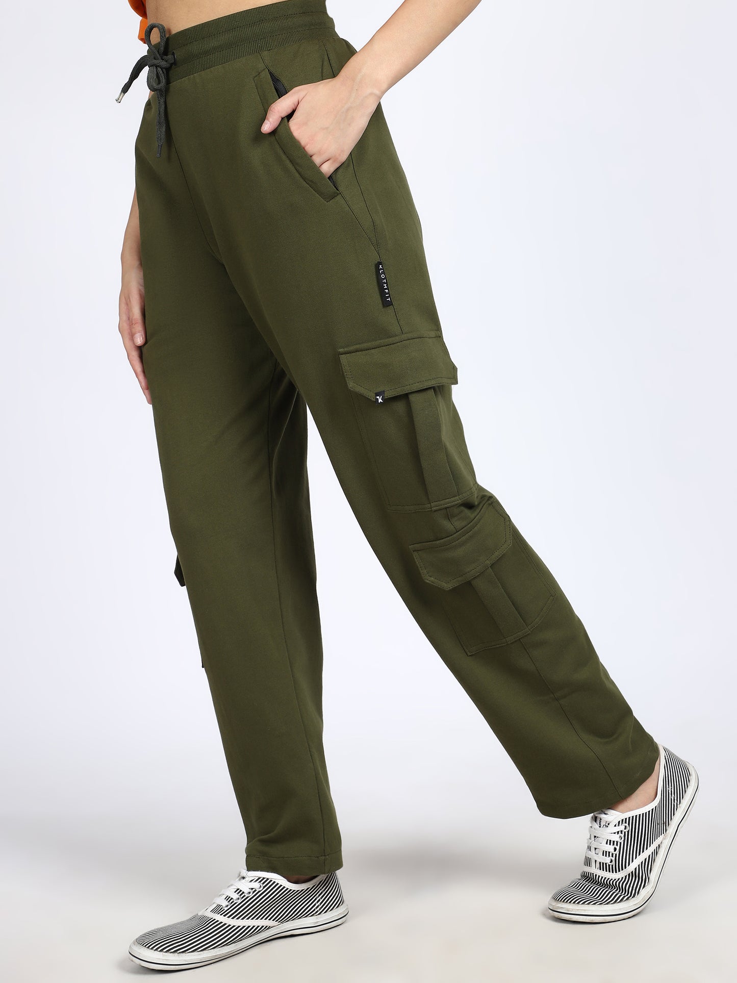 Women Solid Travel Trackpants