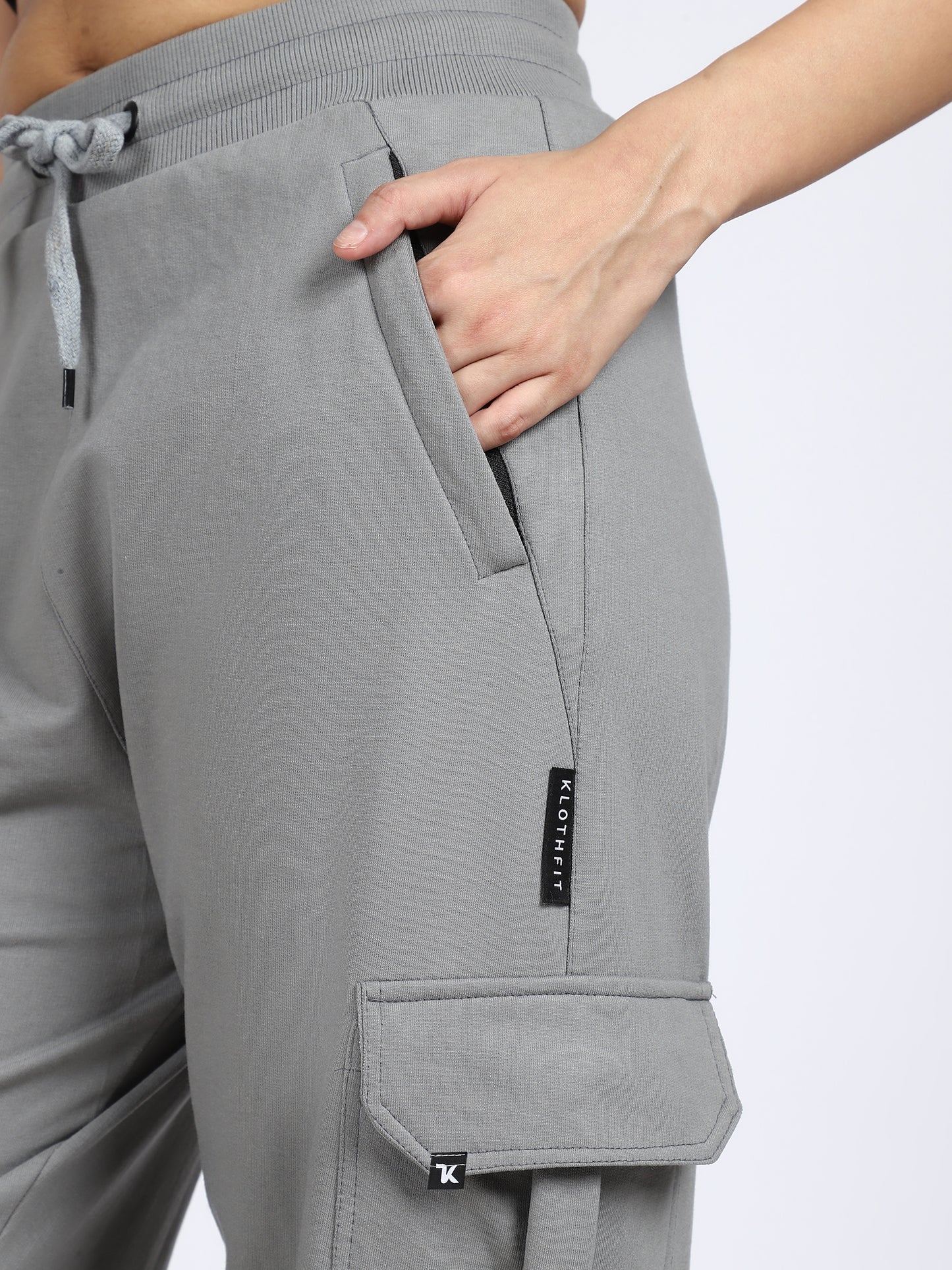 Women Solid Travel Trackpants