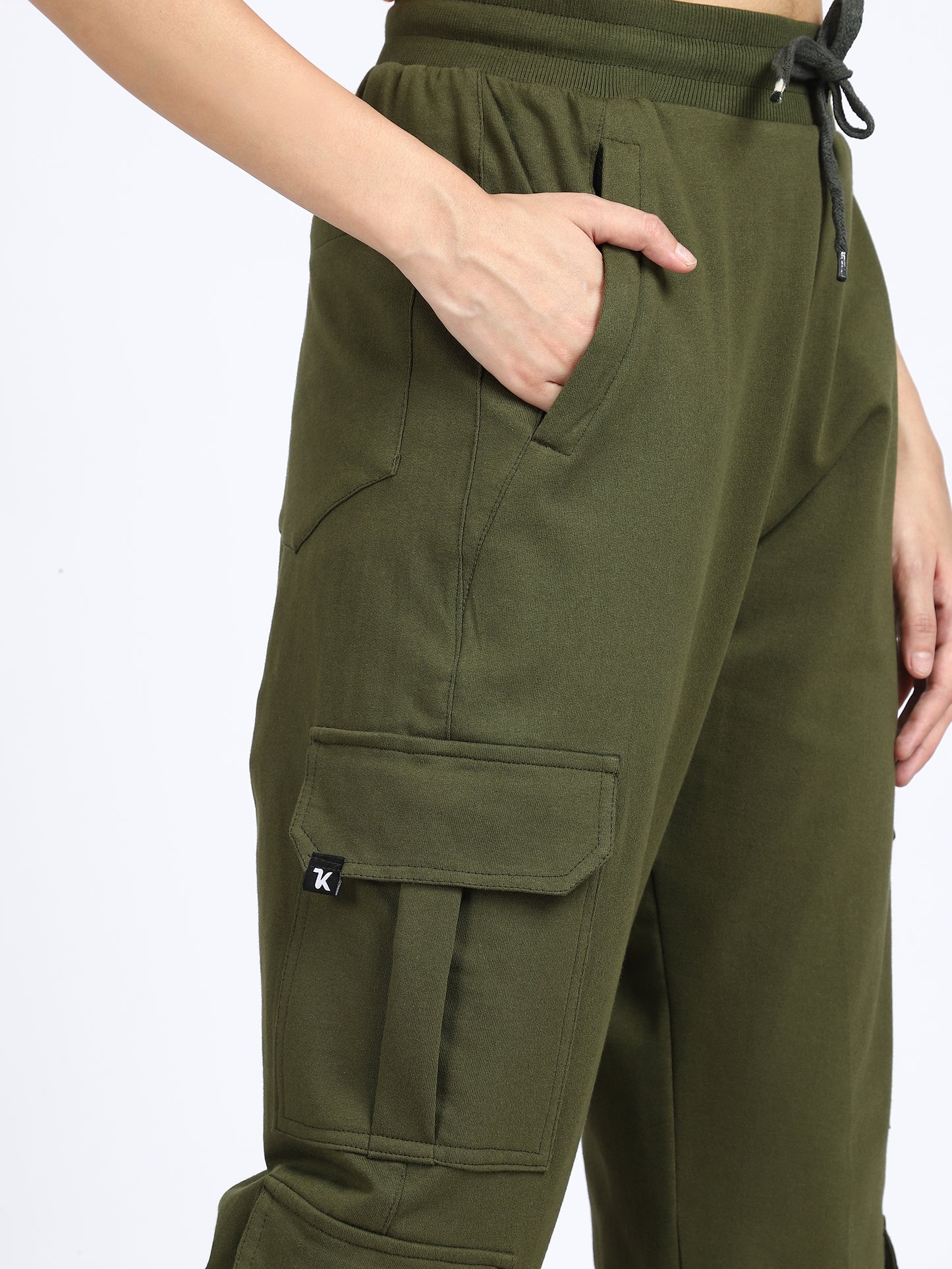 Women Solid Travel Trackpants