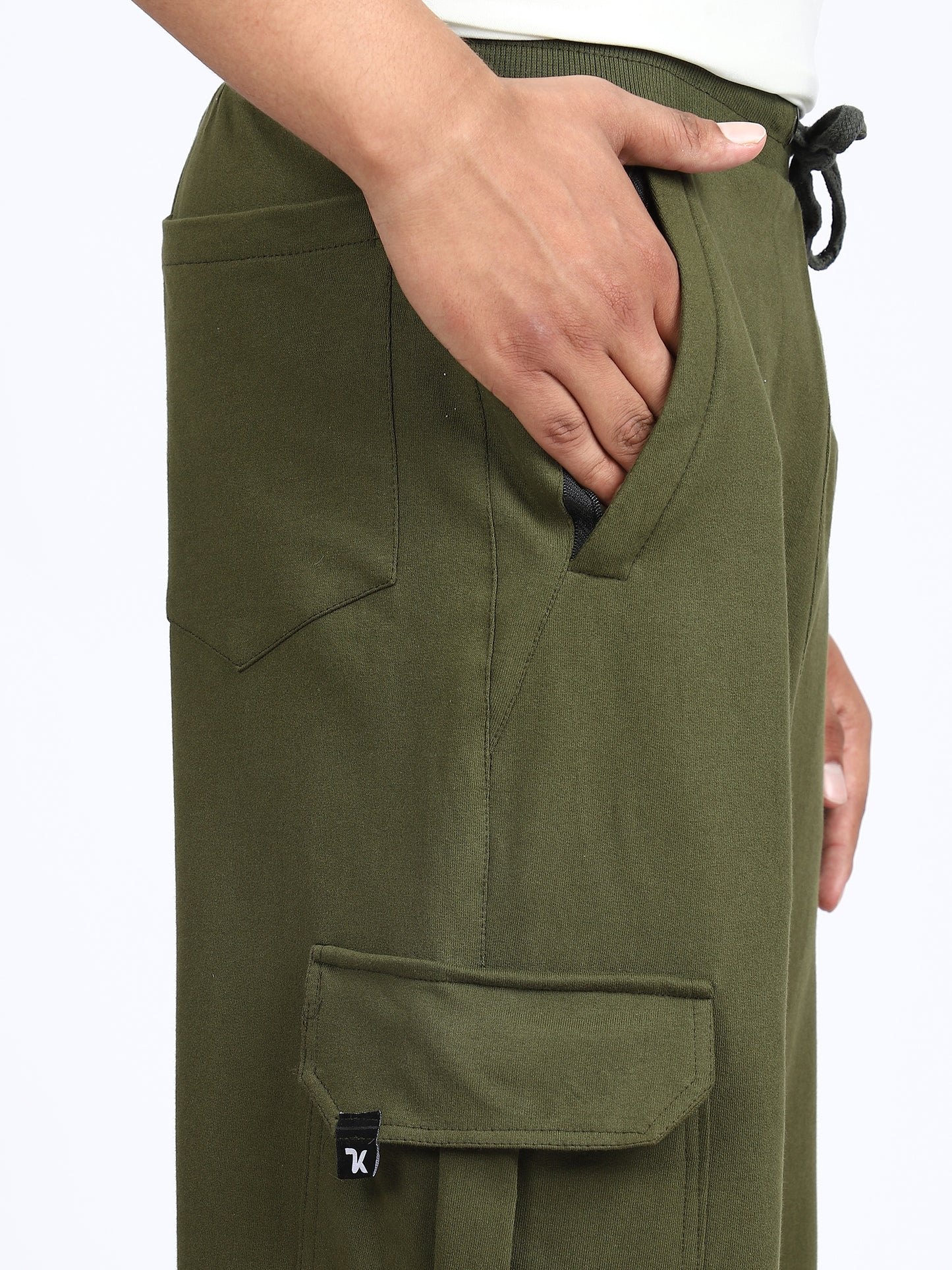 Men Travel Solid Trackpants