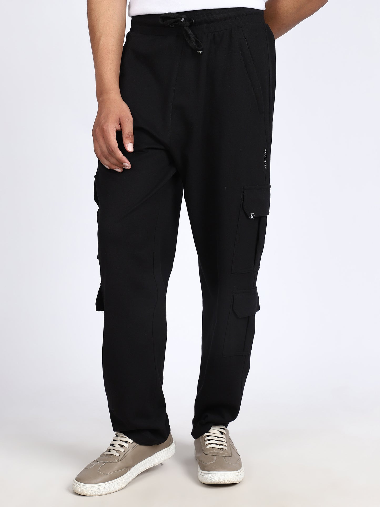 Men Solid Cargo Black 6 Pocket