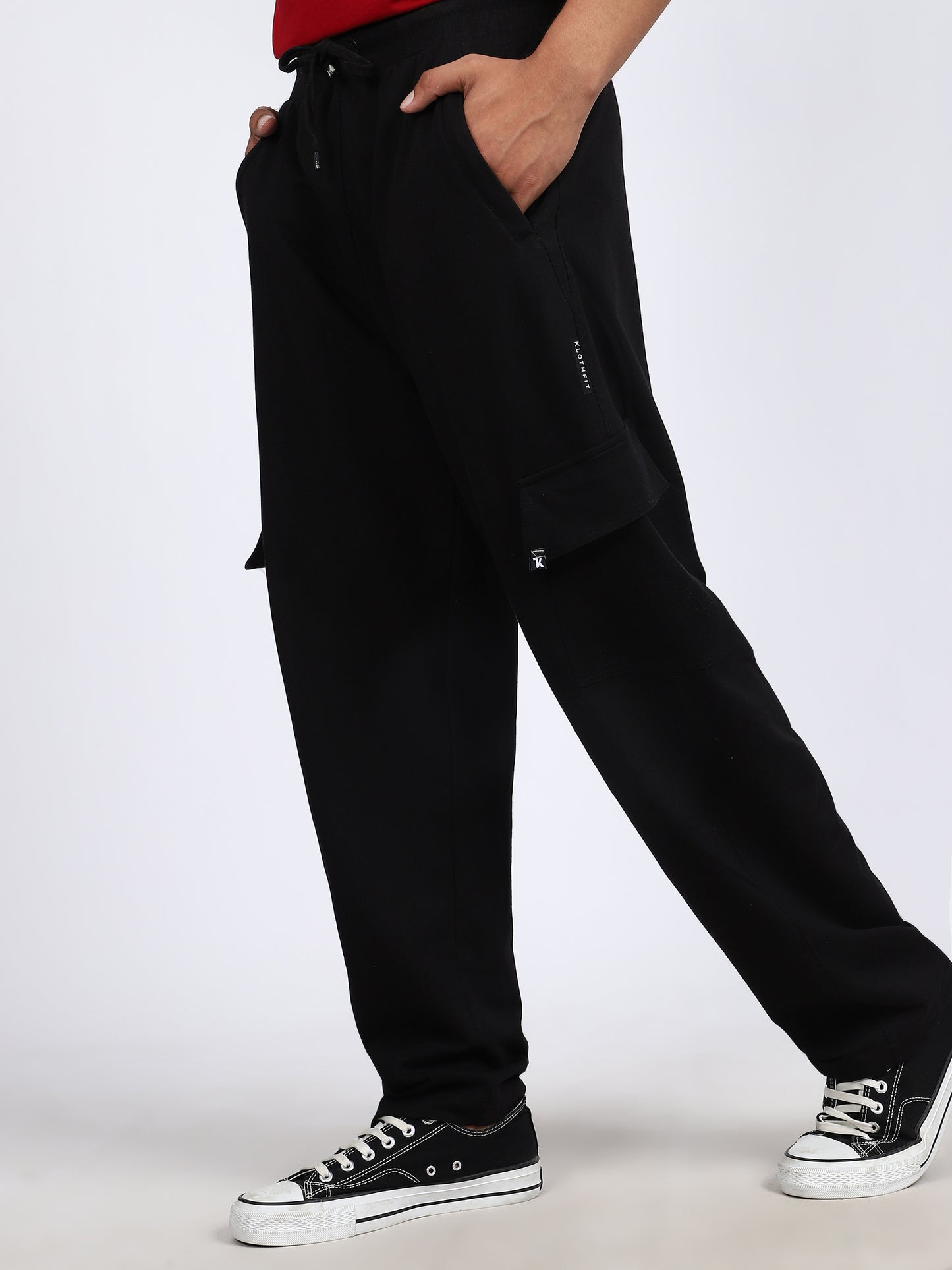 Men Solid Cargo Pants Black
