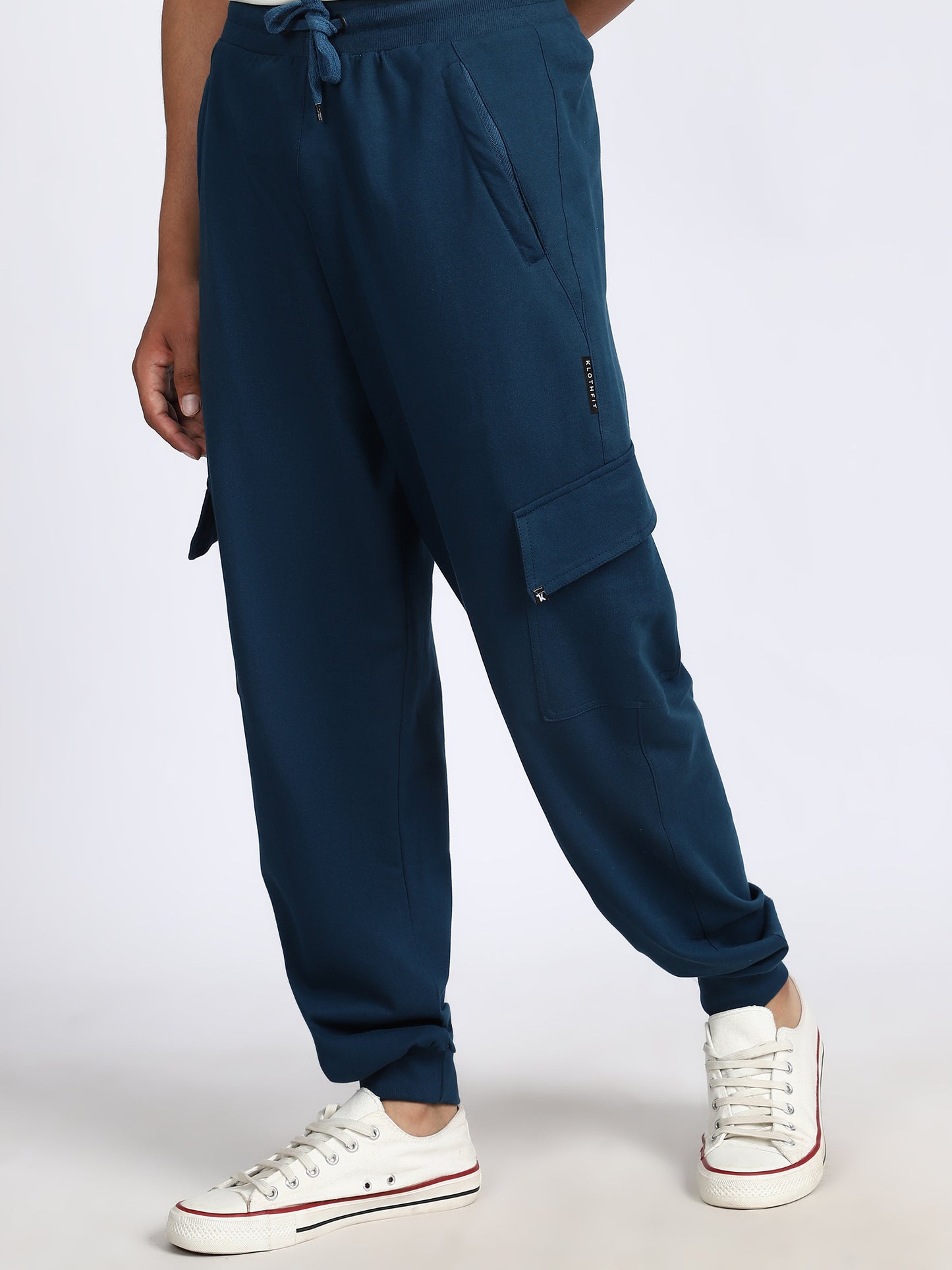 Men Solid Cargo Joggers Blue