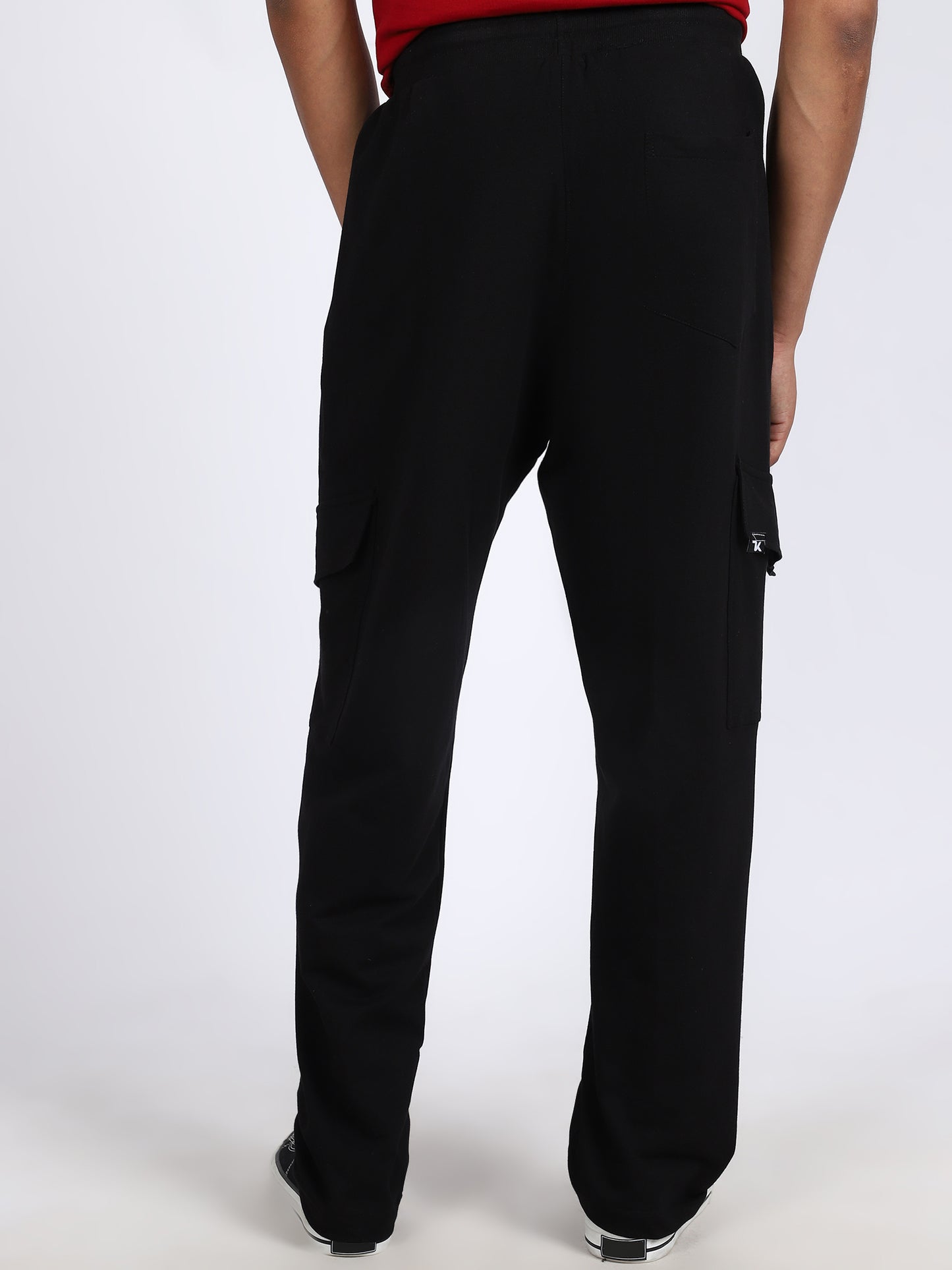 Men Solid Cargo Pants Black
