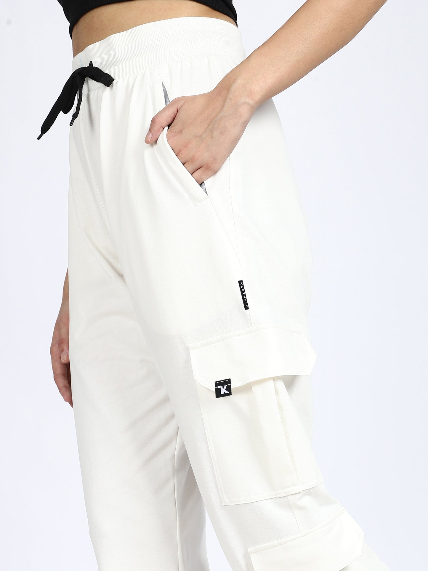 Women Solid Travel Trackpants