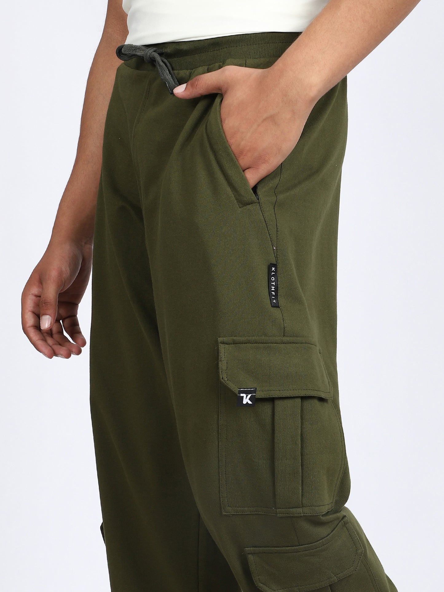 Men Travel Solid Trackpants