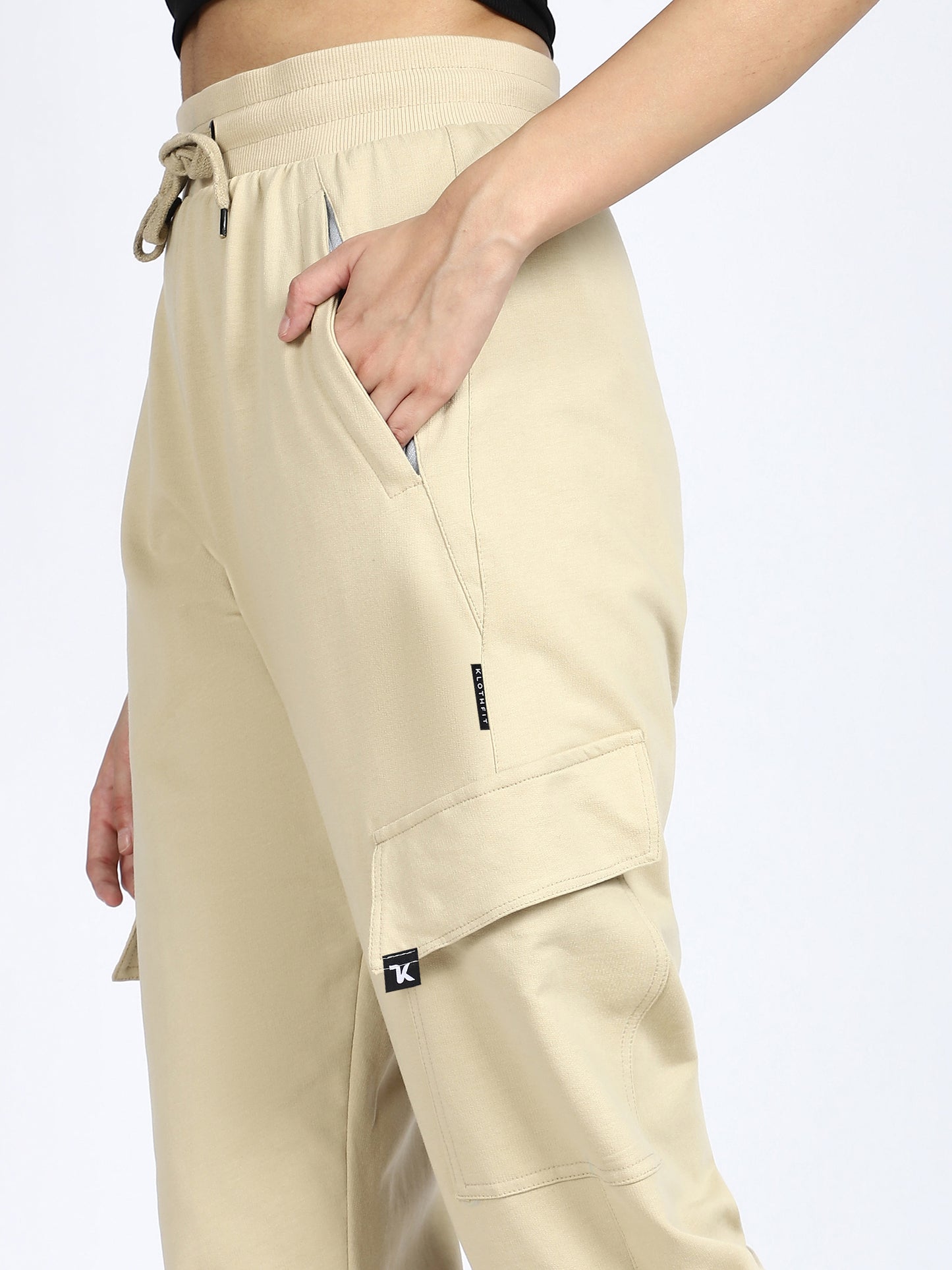 Women Streetwear Solid Trackpants