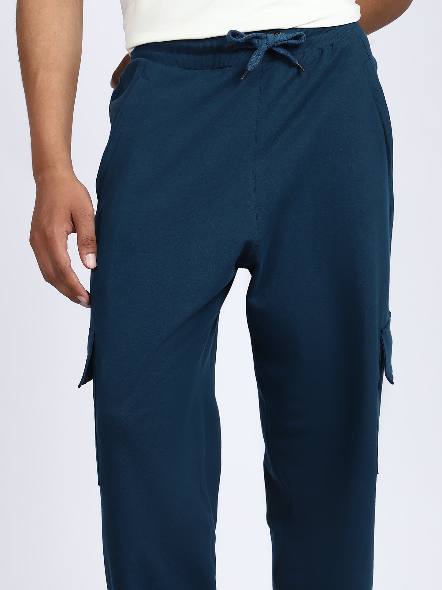 Men Solid Cargo Pants Oxford Blue