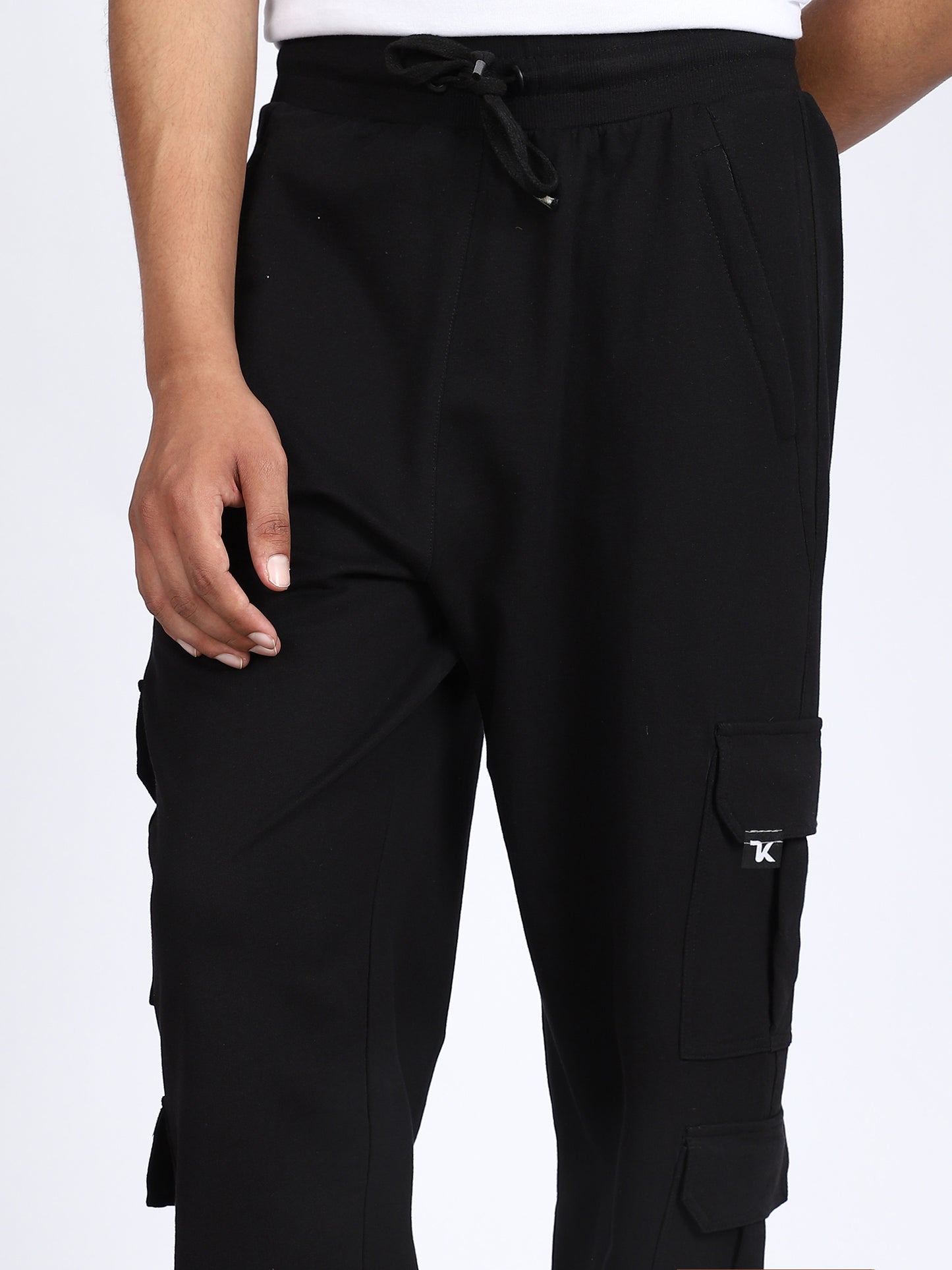 Men Solid Cargo Black 6 Pocket