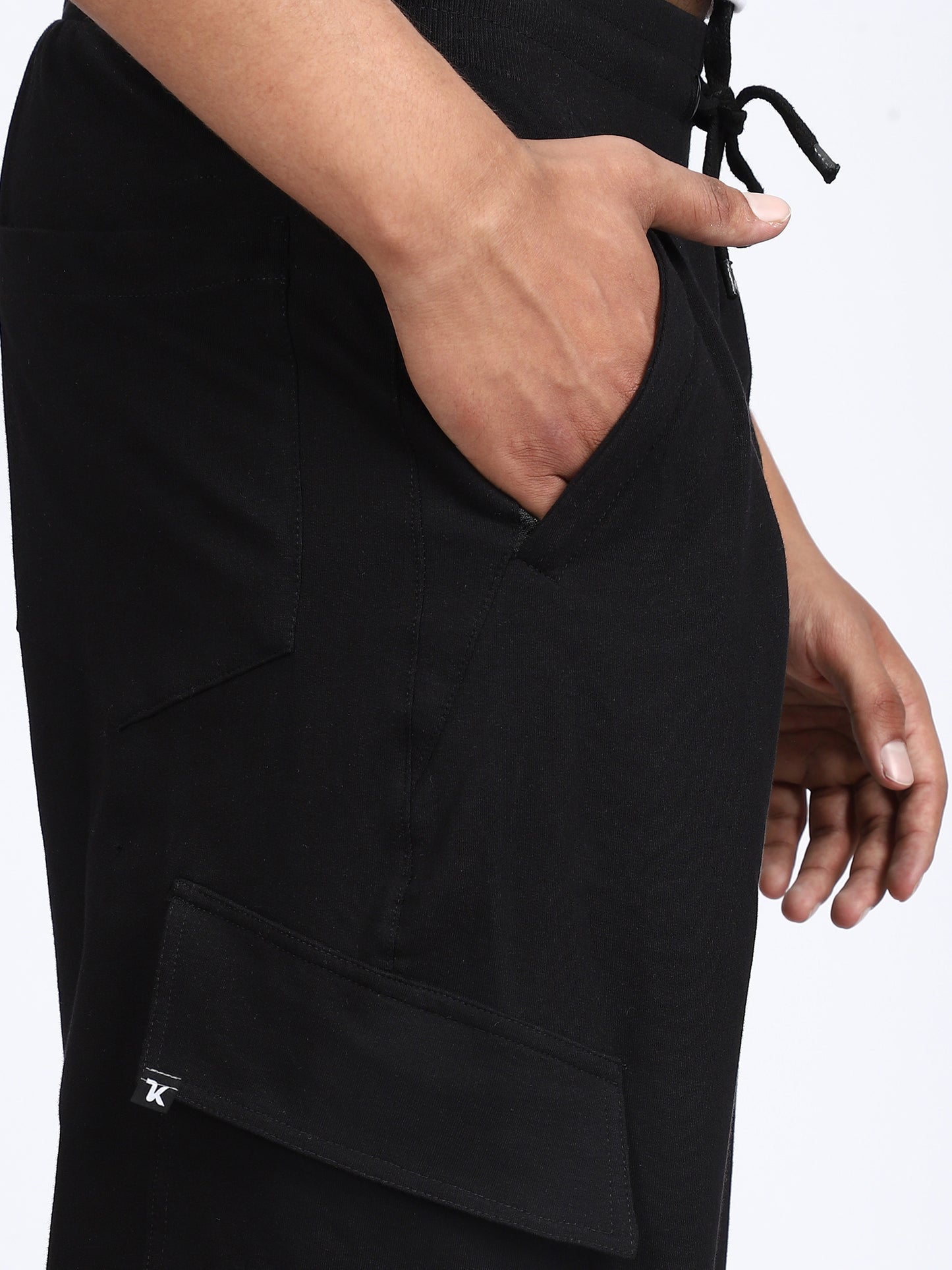 Men Solid Cargo Joggers Black
