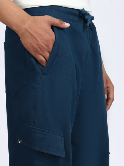 Men Solid Cargo Pants Oxford Blue